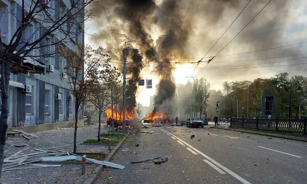 ‘Raketat ruse kaluan përmes hapësirës sonë ajrore’/ Moldavia thërret të dërguarin rus për sulmin në Kiev