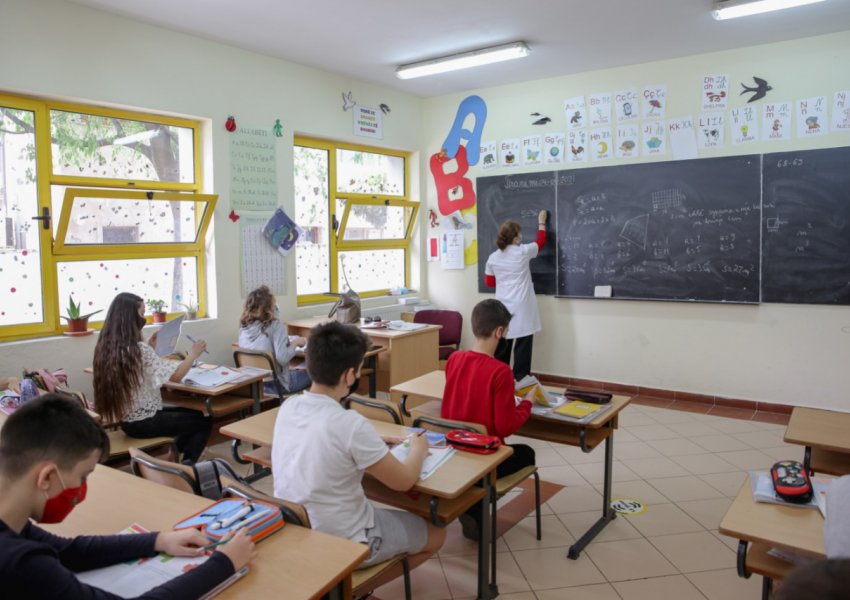 Shqipëria, e fundit/ Ja lista e pagave të mësuesve në çdo vend të Europës 