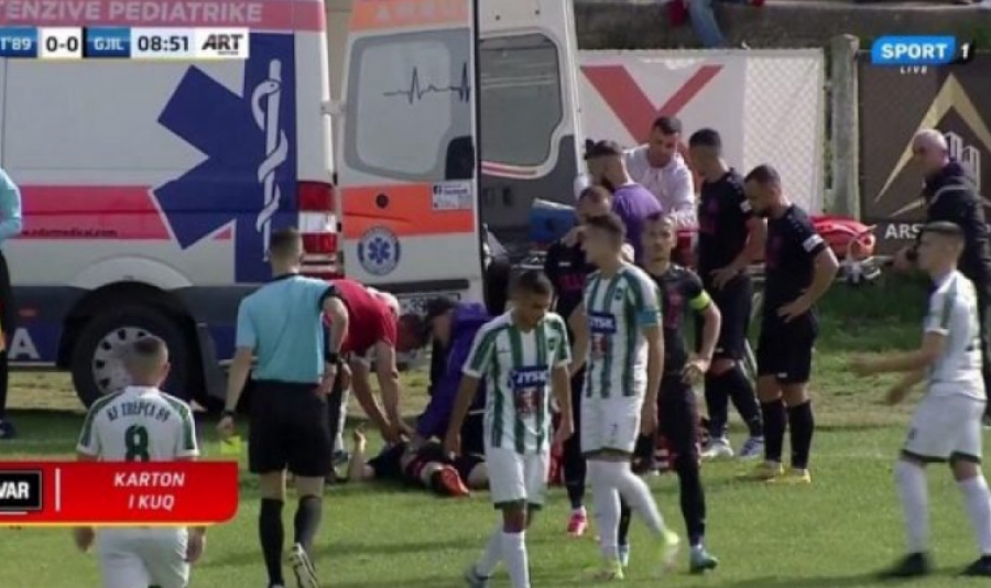 Momente paniku, futbollisti i Gjilanit transportohet me autoambulancë në spital