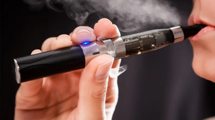 'Konsumimi i cigareve elektronike shkakton kancer'/ Paralajmërimi i fortë i shkencëtarëve