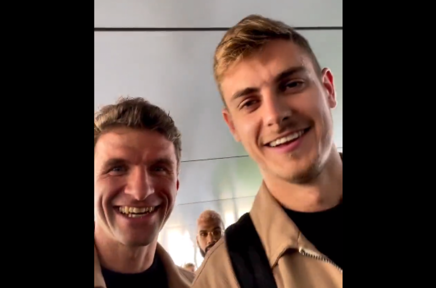 VIDEO/ Thomas Muller ngacmon Lewandowskin para Barcelona-Bayern