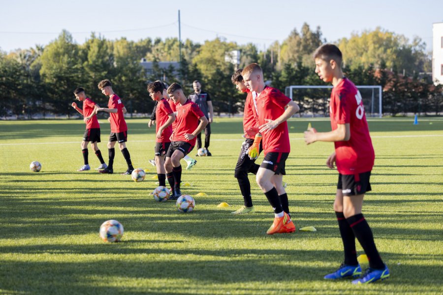 Kompletohet grupi, Kombëtarja U-15 në përgatitjet e fundit para debutimit në turneun 'UEFA Development'