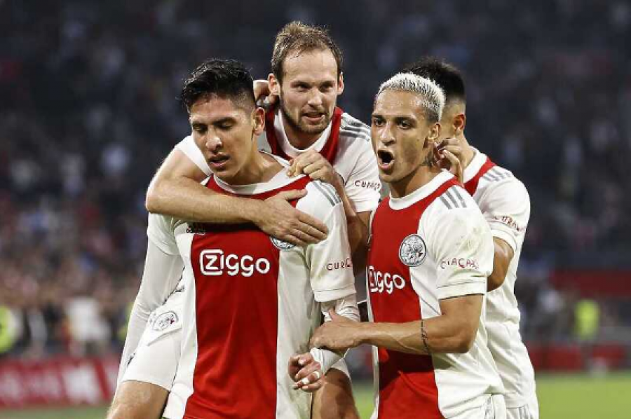 Biznes i mirë nga Ajax, shpenzuan 47 milionë € për të afruar pesë lojtarë dhe i shitën për 215 milionë €