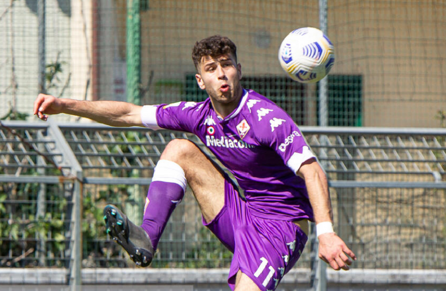 Fiorentina mposht Milanin me golin e talentit të Shpresave të Shqipërisë