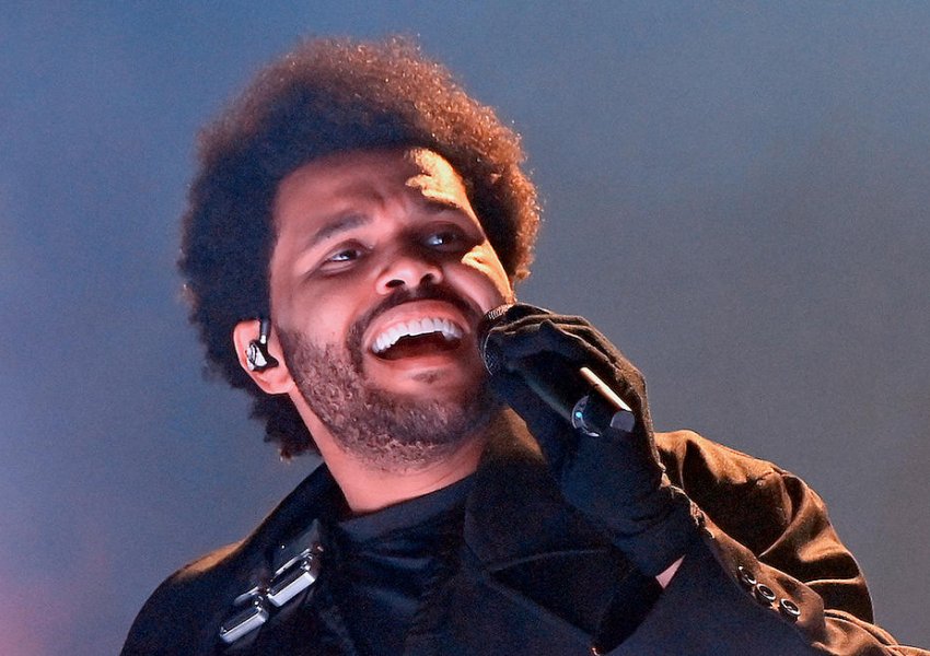 I ikën zëri gjatë performancës, The Weeknd anulon koncertin!