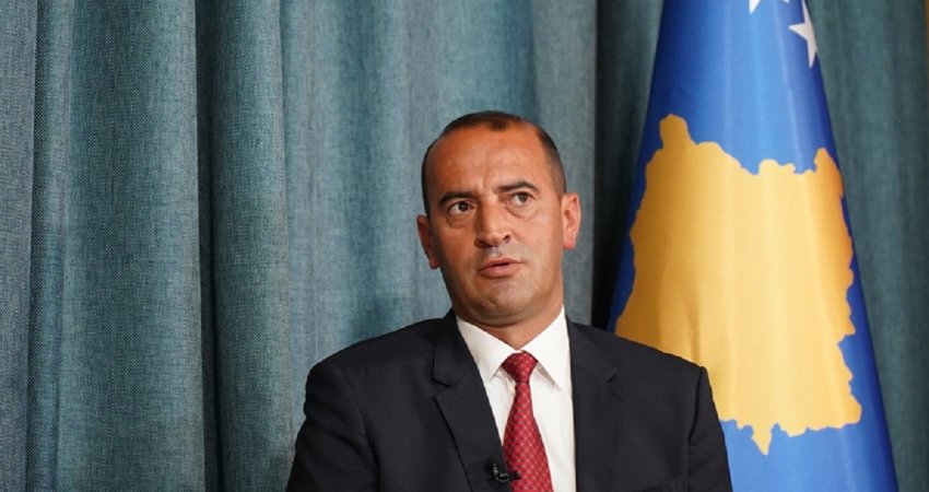 Daut Haradinaj: 614 ushtarë kanë paditur ministrinë e Mbrojtjes, se ua heqi të drejtën e orëve shtesë- edhe në Polici njësoj