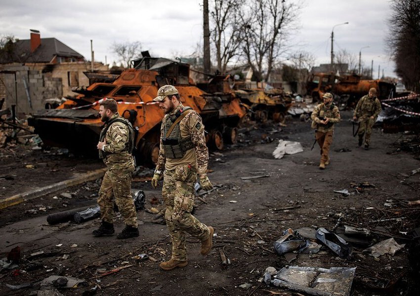 Forcat ukrainase shihen në qytetin e pushtuar më parë nga Rusia në lindje të Kharkiv