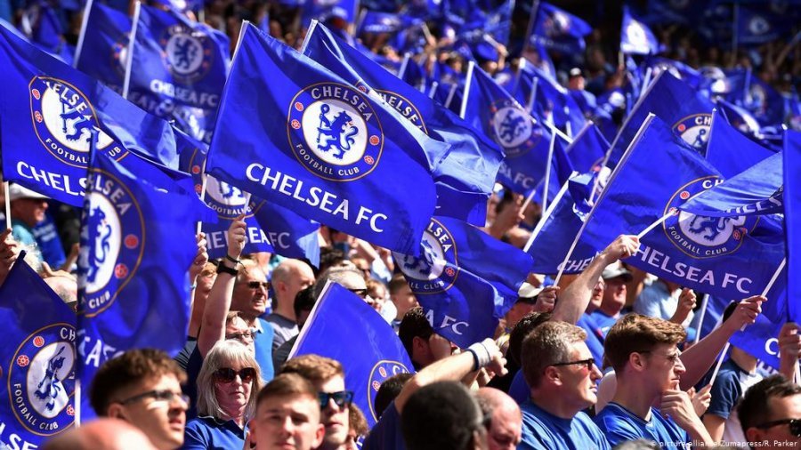 Tifozët e Chelseat dalin kundër pronarit të ri të klubit: Çmenduri, ky më i rrezikshëm se Abramovich