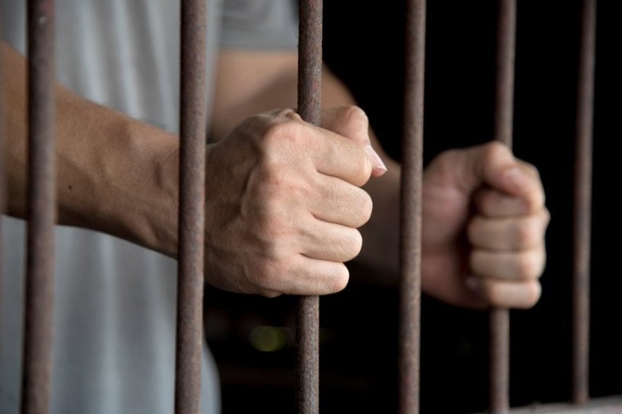 Arratisja nga burgu në Greqi e shqiptarit të dënuar me burg përjetë, alarmohen autoritetet