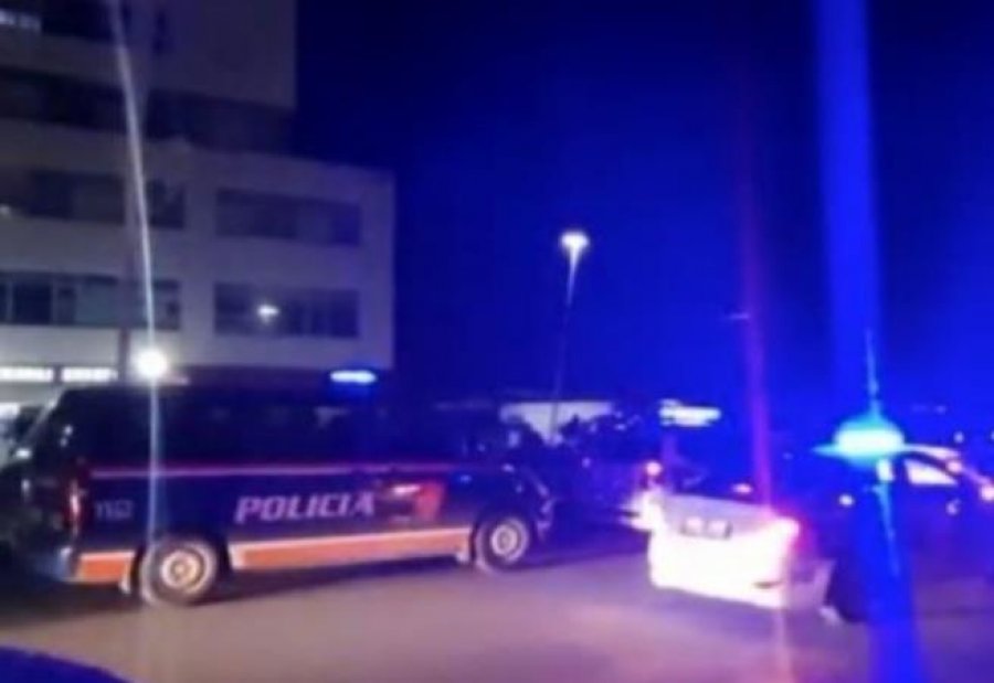FNSh ndjek furgonin me 8 sirianë në Vlorë - Babicë, një i arrestuar tjetri në kërkim