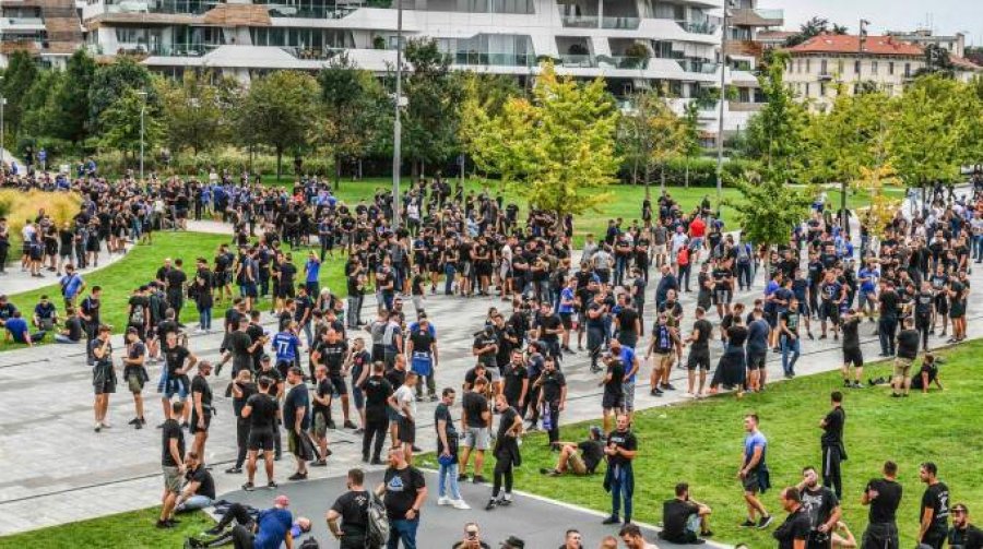 ‘Bad Blue Boys’ shkaktojnë trazira në Milano, policia arreston 14 ultras të Dinamo Zagrebit