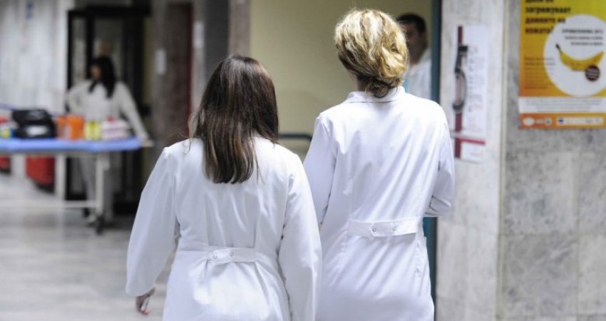 Mjekët po ikin, por drejtimi më i kërkuari në Kosovë nga studentët është mjekësia