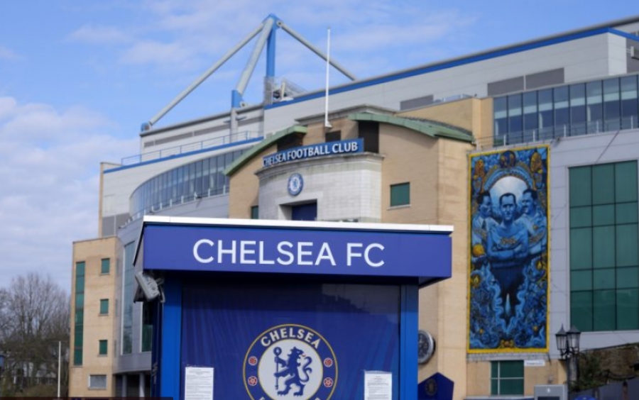 U punësua dy javë më parë, Chelsea shkarkon drejtorin për ngacmim seksual