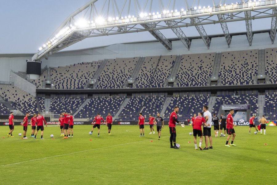 Liga e Kombeve / Kombëtarja mbërrin në Tel Aviv, stërvitet në stadiumin 'Bloomfield' para Izraelit