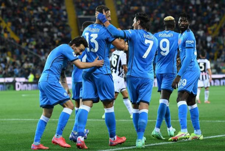 Po shkëlqen me Napolin, klubi italian merr vendim për të ardhmen e Amir Rrahmanit