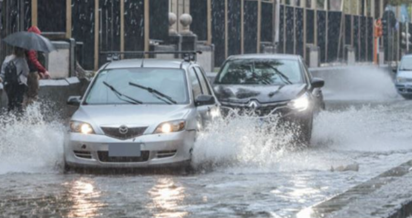Moti i keq 'pushton' Europën, kryebashkiakët japin alarmin: Të mbyllen shkollat, rrezik përmbytjeje