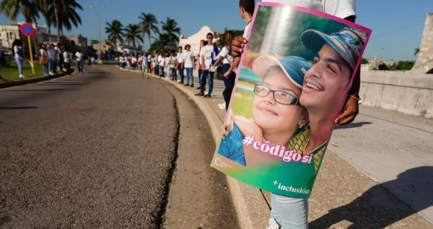 Kuba voton për legalizimin e martesave mes gjinive të njëjta