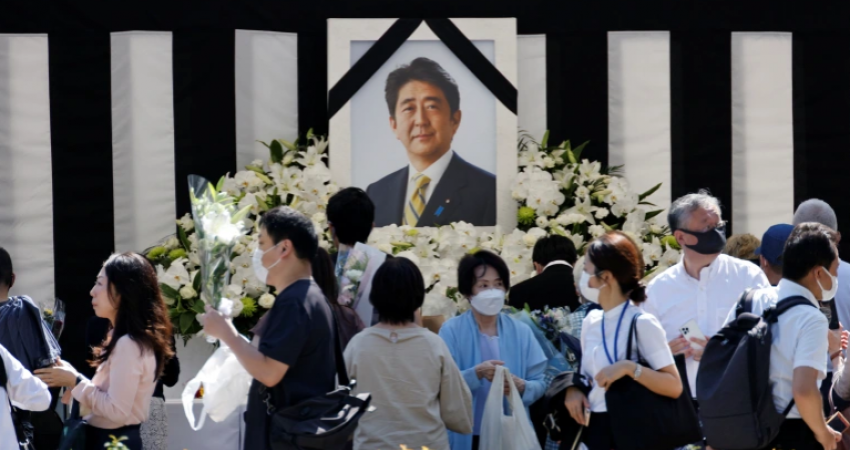 Kurti e Murati morën pjesë në funeralin shtetëror të ish-kryeministrit japonez