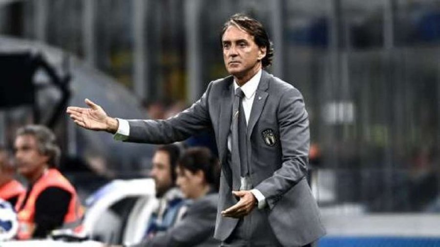 Italia kaloi në 'Final Four', Mancini: Bravo lojtarëve, por dhjetori nuk shtyhet në shtëpi!