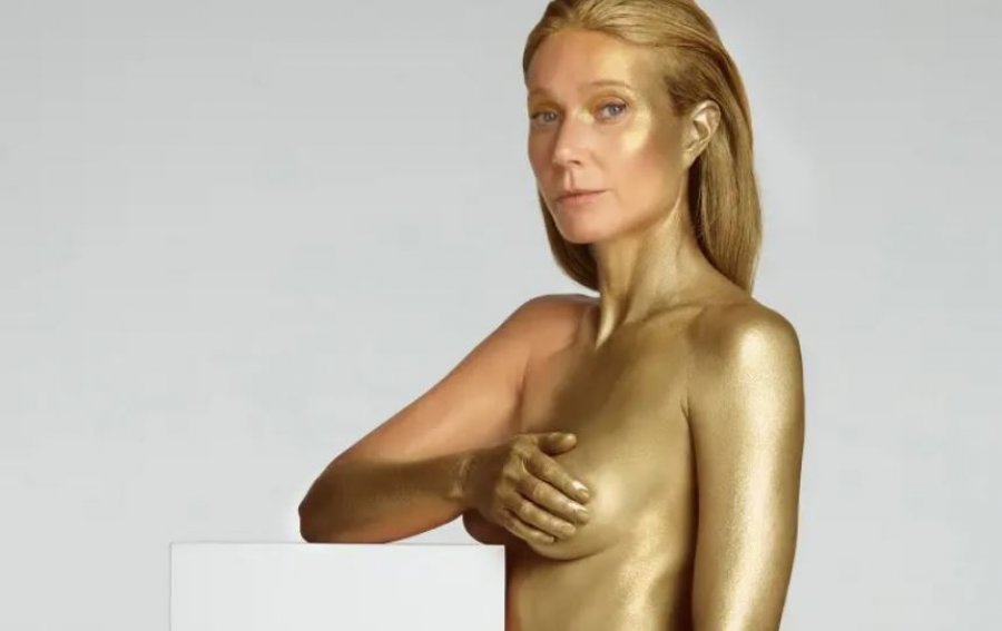 Në ditëlindjen e saj të 50-të, aktorja e njohur surprizon fansat me foto nudo