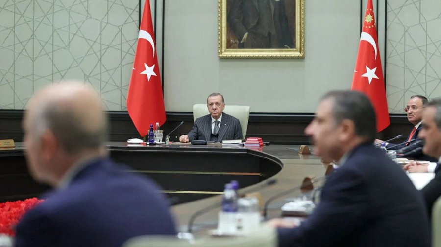 Turqia përshkallëzon retorikën ndaj Greqisë, Erdogan mbledh Këshillin e Sigurisë