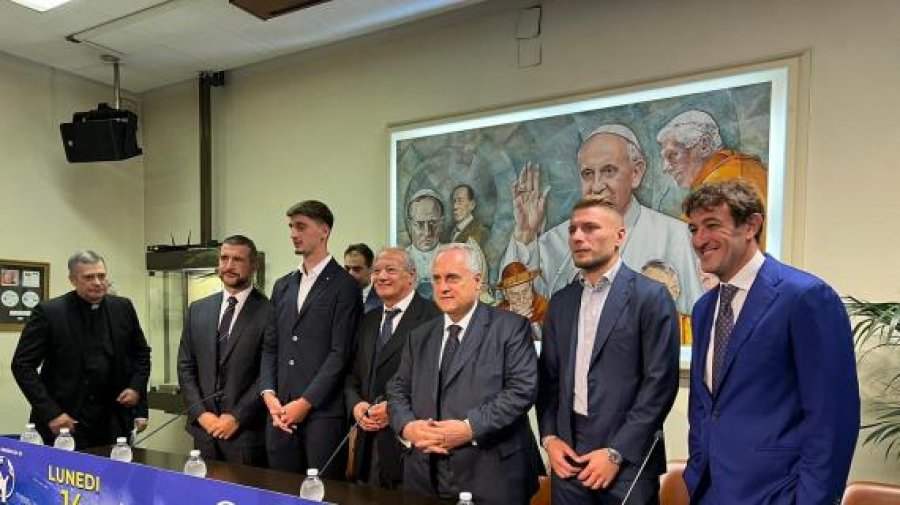 Nder i rrallë për Marash Kumbullën, shkon në Vatikan si Ambasadori i Romës