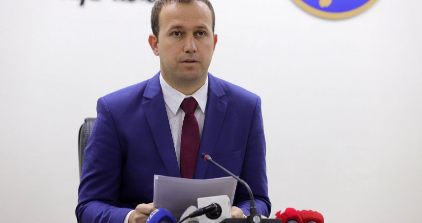Elezi: Mbi 2 mijë kërkesa për regjistrim të votuesve jashtë Kosovës, më së shumti kërkesa për votim përmes postës