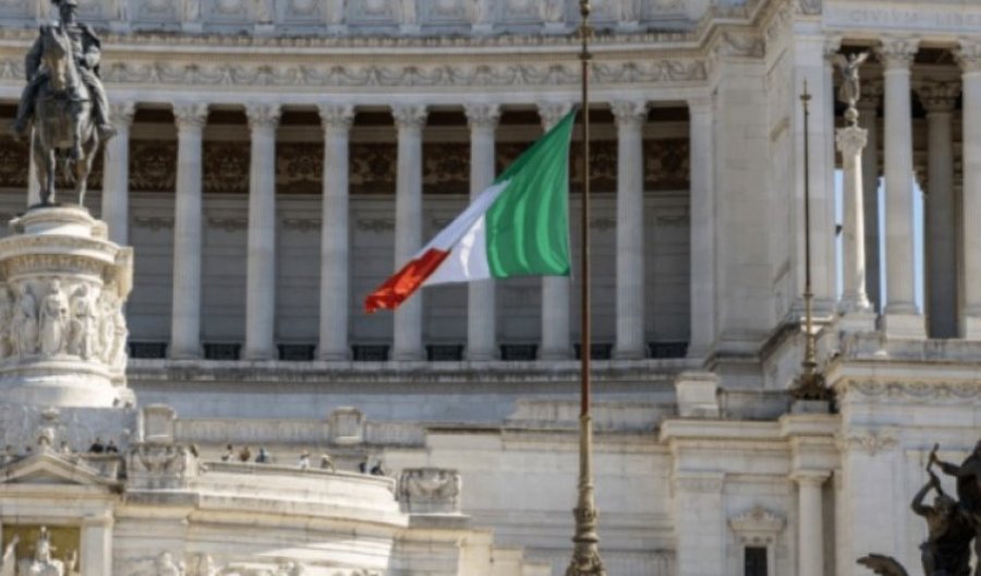 100 mijë euro gjobë për italianët që përdorin anglishten në komunikimin zyrtar
