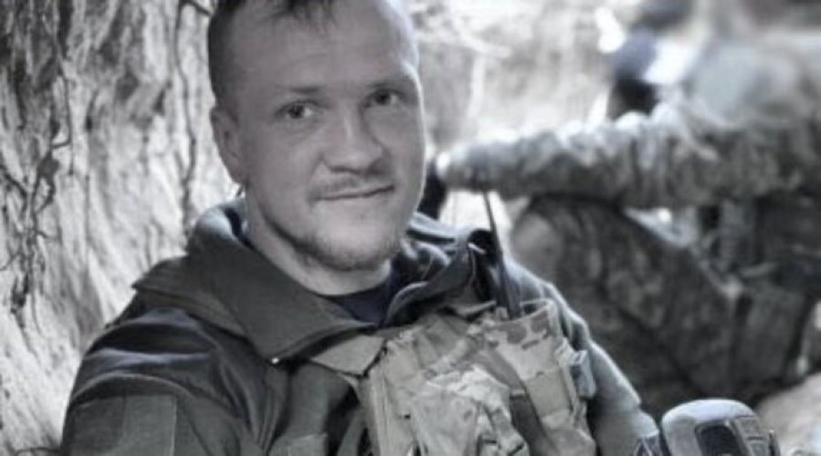 Ukrainë, vdes në betejë Vitali Merinov: 4 herë kampion i kikboksit