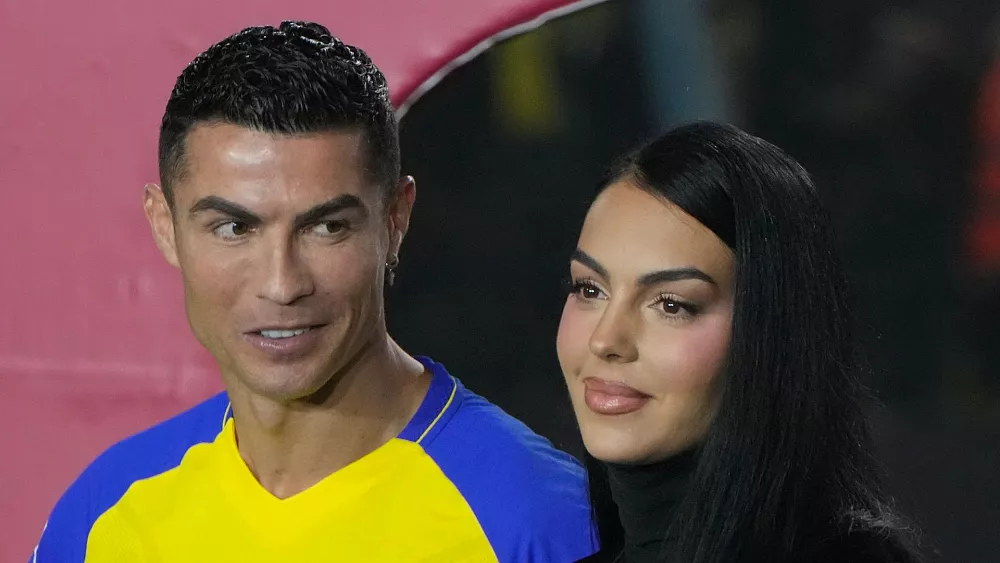 Çfarë po ndodh me familjen Ronaldos në Arabinë Saudite?Georgina befason me mesazhin për...