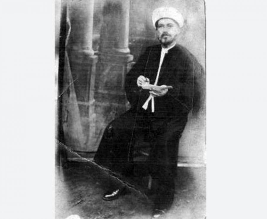 Më 5 prill 1873, lindi Hafiz Ali Korça.