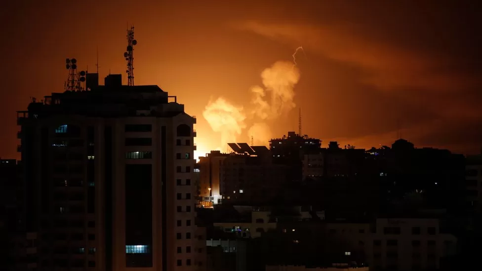 Izraeli godet Libanin dhe Gazën pas sulmit  me raketa