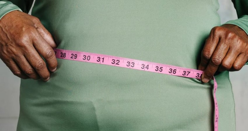 Humbja e peshës mund të nënkuptojë një rrezik vdekjeje për të moshuarit, tregon studimi
