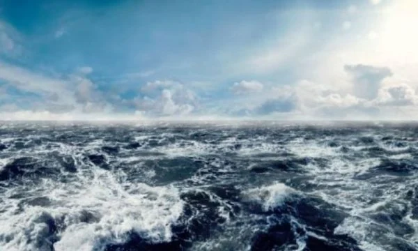 Rritet temperatura e oqeaneve në botë, më e larta në histori