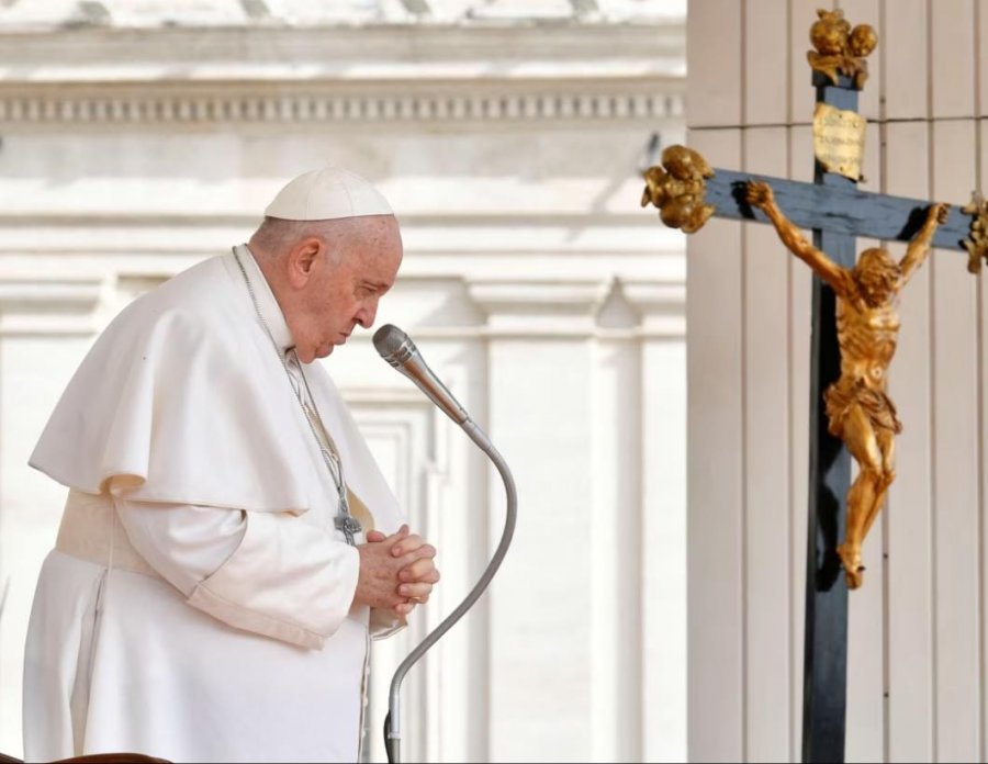 Papa bën thirrje për dhënien fund të luftës në Ukrainë