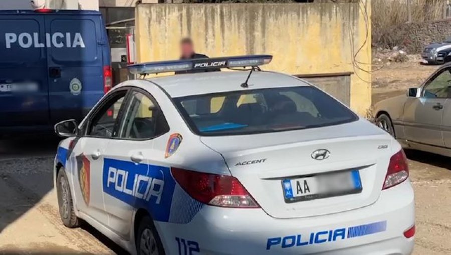 Prangoset një 34 vjeçar në Sarandë, goditi me grusht 63-vjeçarin dhe më pas zu me policët
