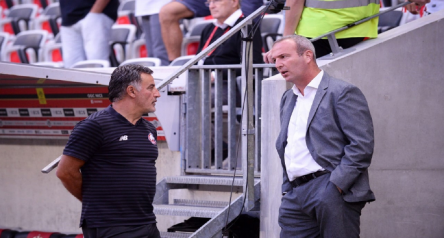 Trajneri i PSG-së akuzohet për racizëm