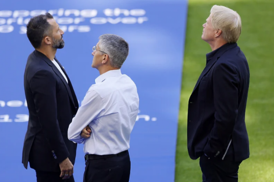 Pas dy ditëve të trazuara, Salihamidzic dhe Kahn u detyruan të reagojnë shpejt: Mane drejt largimit nga Bayern