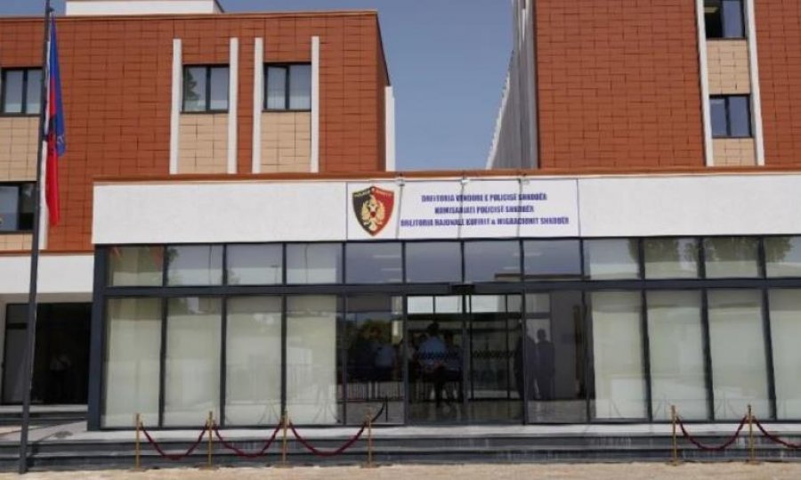 EMRI/ Kanabis i ndarë në doza gati për shitje, arrestohet 40 vjeçari në Shkodër