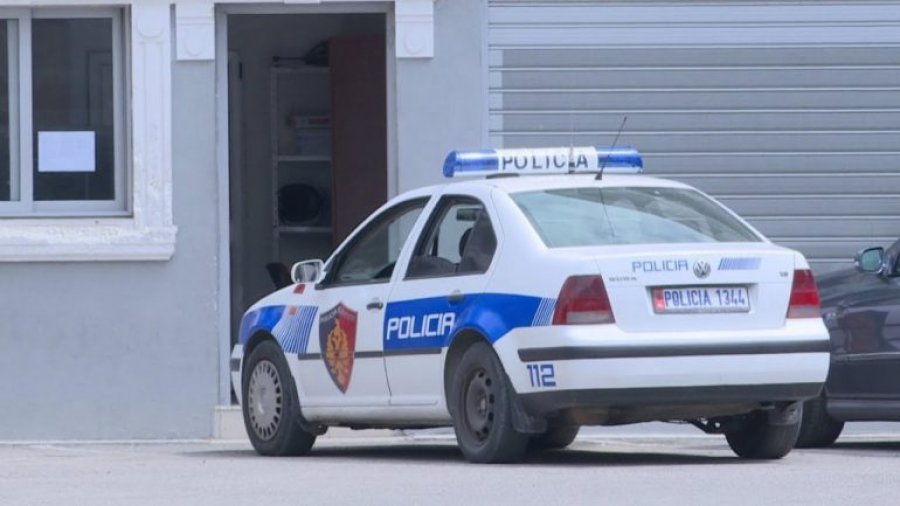 EMRI/ I kishte marrë makinën duke mashtruar një personi, arrestohet 22 vjeçari në Shkodër
