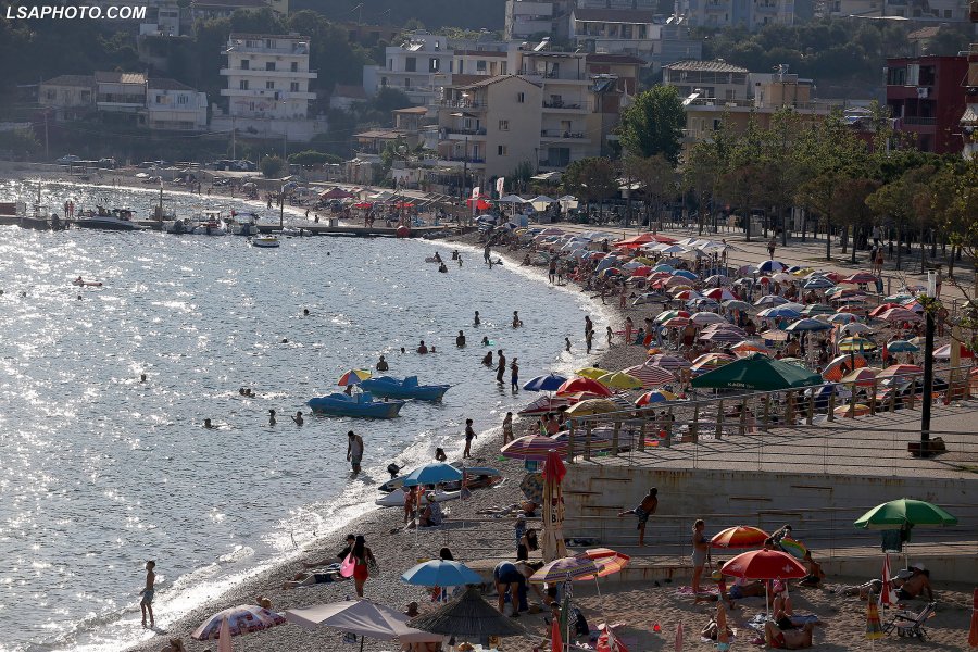 Investigimi/ Shqipëria nuk gjendet në hartën e plazheve të pastra me 'Flamur Blu'