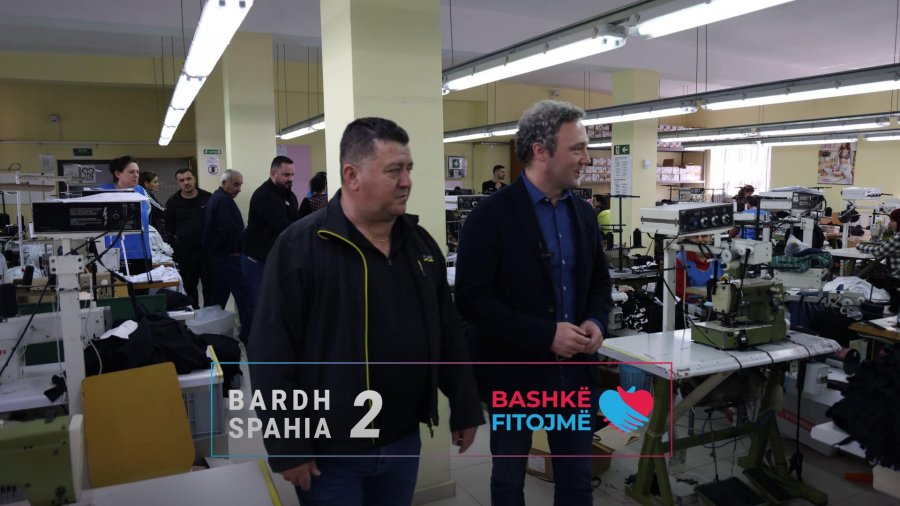 Bardh Spahia viziton një biznes në Shkodër dhe prezanton planin e tij të mbështetjes