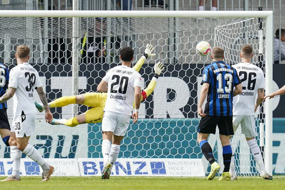 VIDEO/ Florent Muslija realizon këtë gol të jashtëzakonshëm në Gjermani