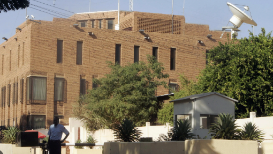 Diplomatët britanikë evakuohen nga Sudani përmes një operacioni 'kompleks'