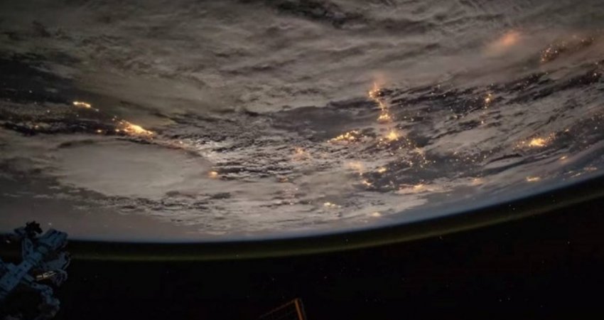 NASA publikon pamje spektakulare të Tokës nga hapësira (VIDEO)