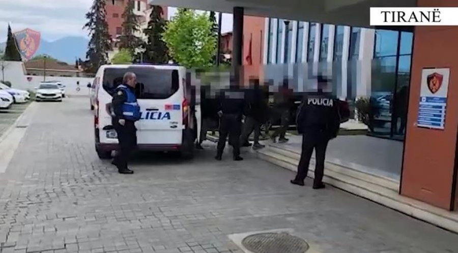 EMRAT/ Transport emigrantësh dhe kultivim kanabisi, arrestohen 3 persona në Tiranë