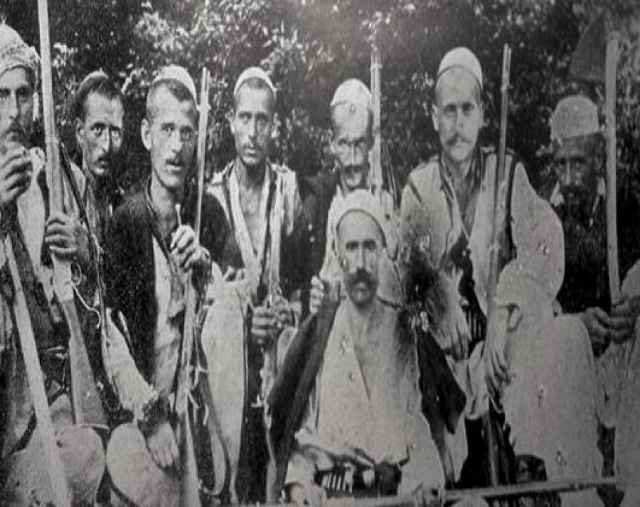 Historia e masakrës së Hereçit në dhjetor ’44! Si forcat komuniste partizane shqiptare e jugosllave, vranë 26 luftëtarë të Kryeziut...