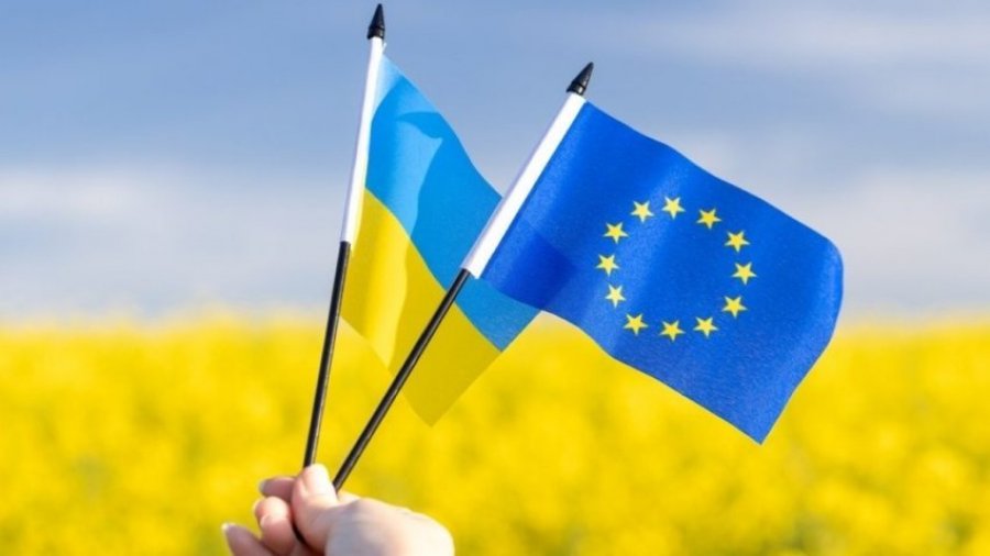 Negociatat për hyrjen e Ukrainës në BE duhet të fillojnë këtë vit, kërkon kryeministrja e Estonisë