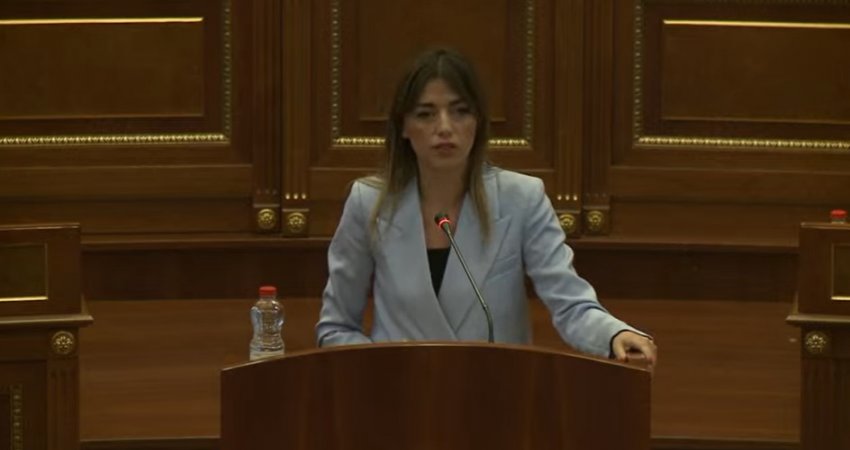 Haxhiu i thotë Haradinajt: Për shkak teje, një prokuror special është dashur ta lëshojë vendin