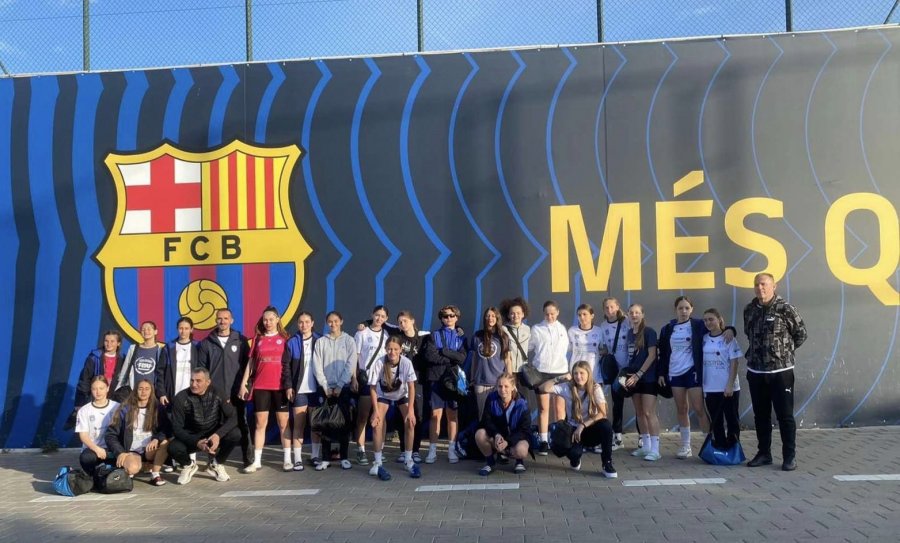 Futbollistet e Prishtinës zbarkojnë në Barcelonë